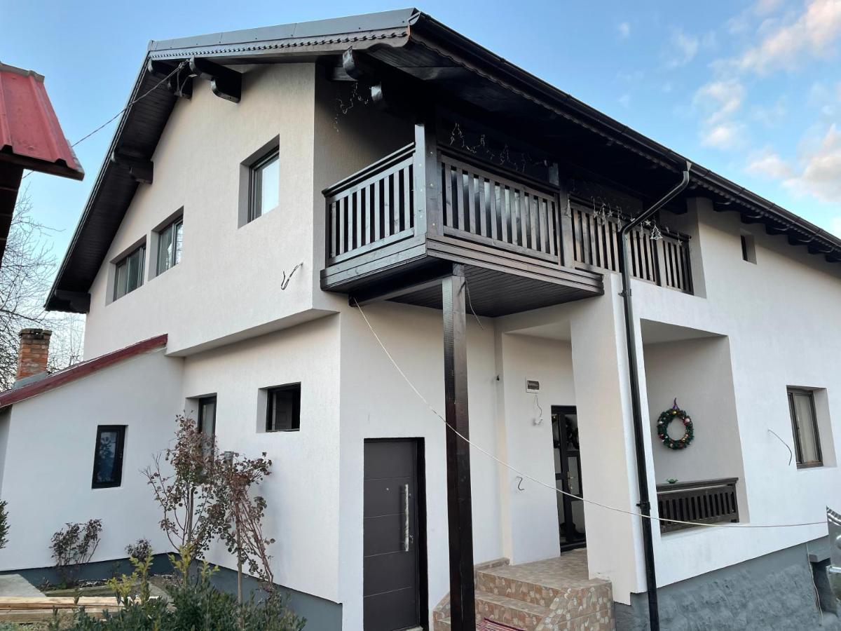 Cazare La Mitica Subcetate  Exterior foto